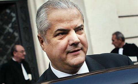Adrian Năstase, urmărit penal pentru nerespectarea regimului armelor şi muniţiilor