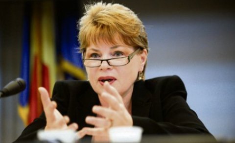 Mona Pivniceru și-a depus DEMISIA de la conducerea Ministerului Justiției