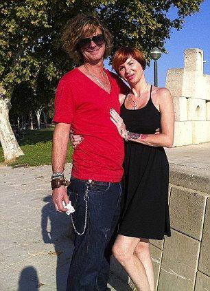 BLESTEMUL banilor nemunciţi. Ce s-a întâmplat cu un câştigător la Loto 200610