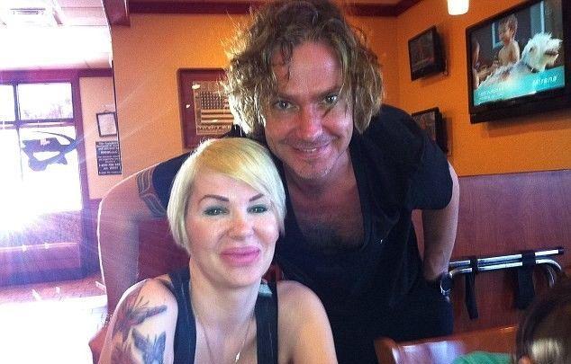 BLESTEMUL banilor nemunciţi. Ce s-a întâmplat cu un câştigător la Loto 200611