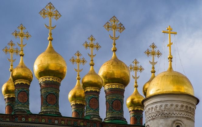 Biserica Ortodoxă vrea să construiască 200 de biserici noi. Credincioşii vor ca banii să fie folosiţi pentru construirea adăposturilor pentru săraci