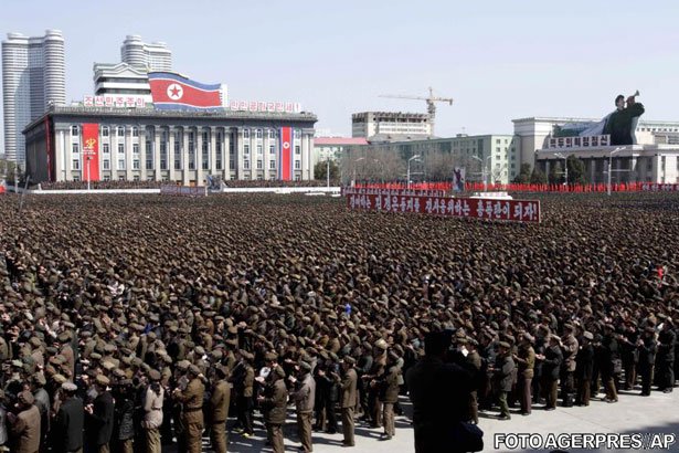 Coreea de Nord: Manifestaţie de susţinere a unui eventual atac împotriva SUA