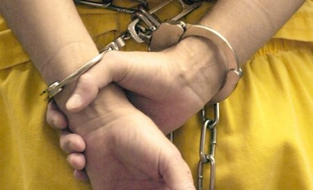 La furat cu tot neamul. O bandă de hoţi români a fost condamnată în Marea Britanie