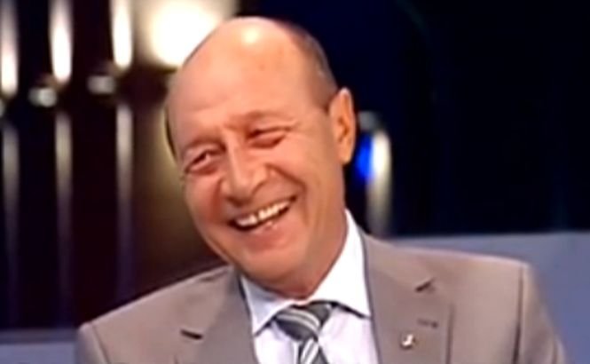 De ce a înnebunit propaganda băsistă? Care sunt slugile președintelui Băsescu