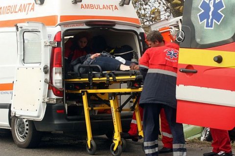 Primarul din comuna Gogoşu, implicat într-un accident cu cinci răniţi