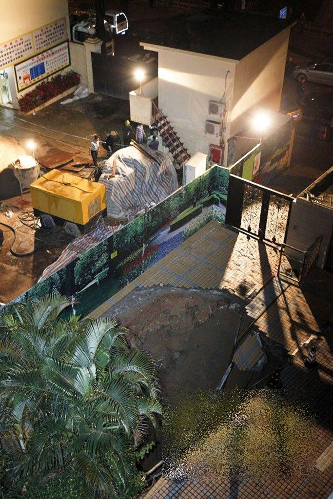 S-a întâmplat în câteva secunde, iar un om a fost pur şi simplu ÎNGHIŢIT. Fenomenul periculos care s-a întâmplat în China 201440