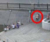 Când s-a uitat cu familia la pozele din vacanţă nu i-a venit să creadă ce a văzut. "Unii pur şi simplu nu se pot abţine până acasă" 201701