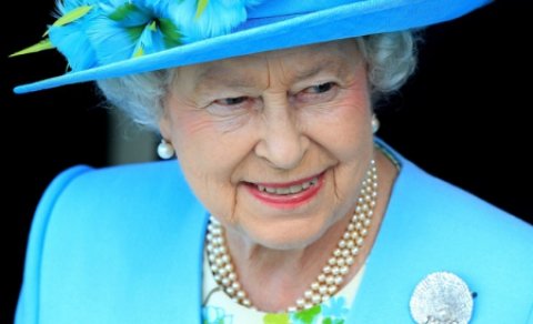 Regina Elisabeta a II-a va dispune de venituri mai mari cu peste 5 milioane de lire sterline în următorul an