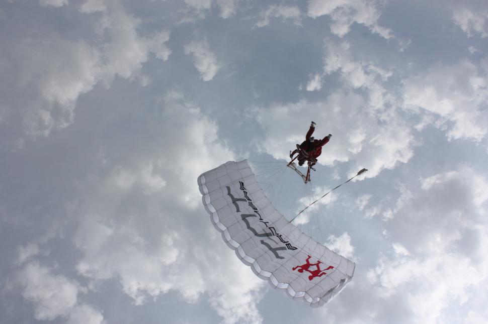 Depăşeşte-ti limitele! Începând cu 5 aprilie 2013, echipa TNT Brothers se întoarce în aer! 202086