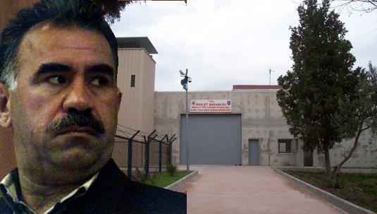 Ocalan ordonă kurzilor să se retragă din Turcia