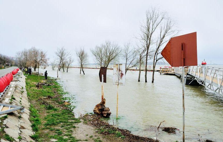 Cod portocaliu pe Dunăre, între Porţile de Fier şi Zimnicea, de sâmbătă dimineaţă 202210