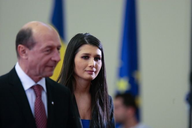 Elena Băsescu vrea &quot;succesuri&quot;: Mă pregătesc pentru o nouă candidatură la un mandat de europarlamentar