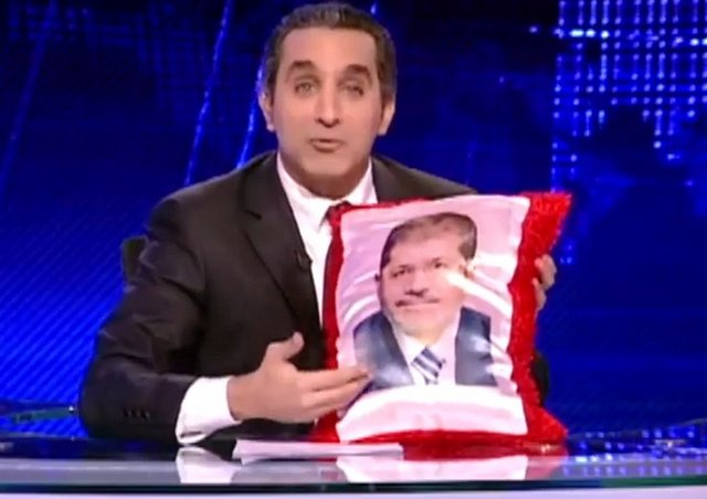 Youssef nu se dezminte: Umoristul egiptean i-a ridiculizat din nou pe Morsi şi pe islamişti