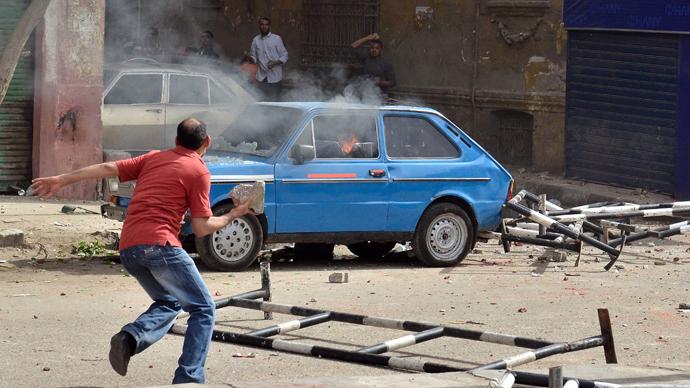 Violenţe între creştinii şi musulmanii egipteni. Un mort şi peste 60 de răniţi la Cairo 202482
