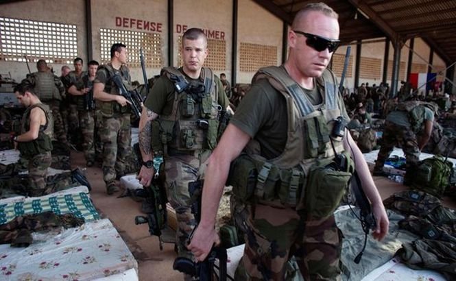 Primul batalion de soldaţi francezi se retrage din Mali
