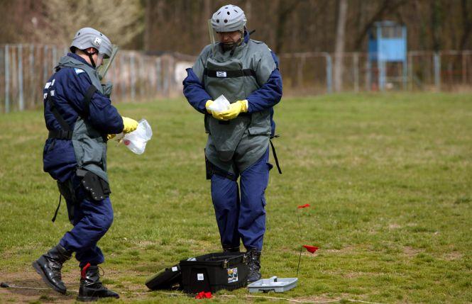 Alertă cu BOMBĂ în Bucureşti. Pirotehniştii au intervenit de urgenţă