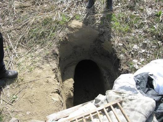 AMERICANII din catacombe! Mai multe persoane fără adăpost trăiau în galerii subterane 203059