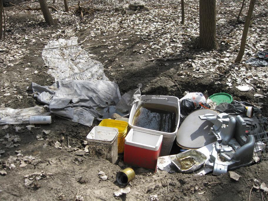 AMERICANII din catacombe! Mai multe persoane fără adăpost trăiau în galerii subterane 203062