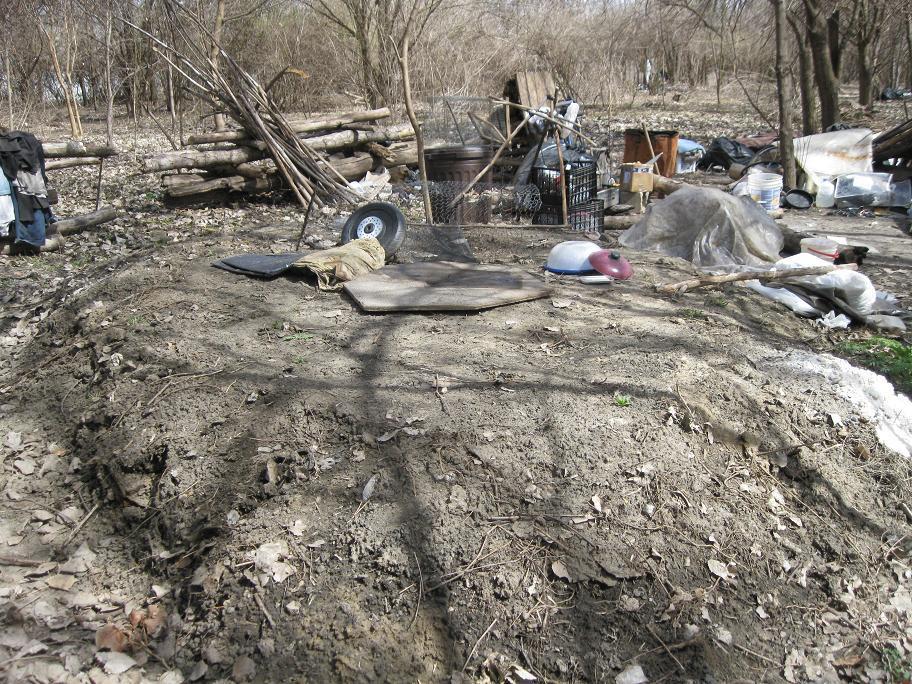 AMERICANII din catacombe! Mai multe persoane fără adăpost trăiau în galerii subterane 203065