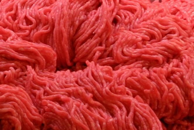 Autorităţile olandeze, în ALERTĂ. 50.000 de tone de carne cu probleme, distribuite în mai multe state europene