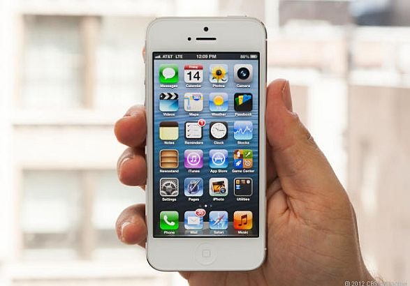 Compania de telefonie mobilă care oferă un iPhone 5 GRATUIT. Ce trebuie să dai în schimb