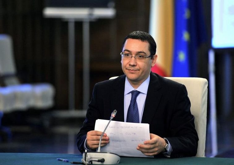 Scandalul steagului secuiesc: Cum se contrazic în declaraţii Victor Ponta şi consilierul său, Gyorgy Frunda 