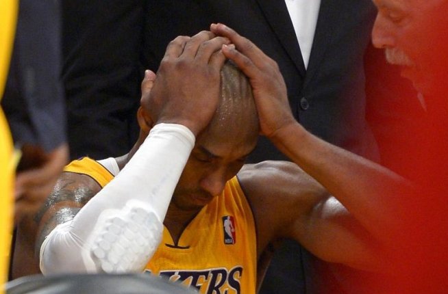Kobe Bryant va fi indisponibil şase luni, în urma unei rupturi de tendon
