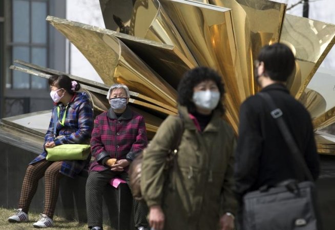 Virusul gripei aviare H7N9 se propagă. O nouă provincie chineză a anunţat două persoane bolnave