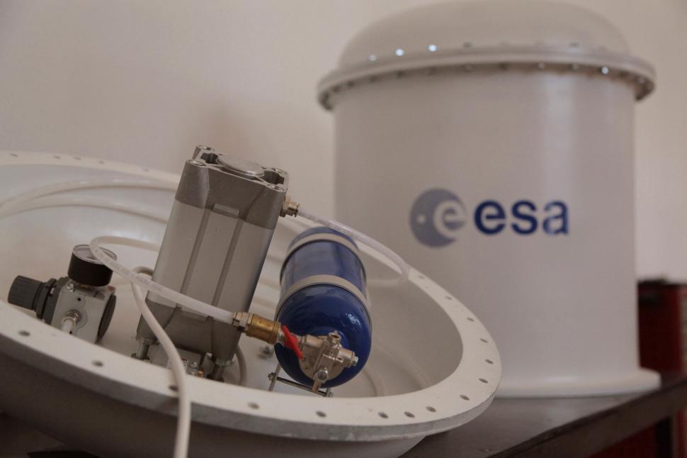ARCA a încheiat cu succes prima fază a programului ExoMars - High Altitude Drop Test 203597