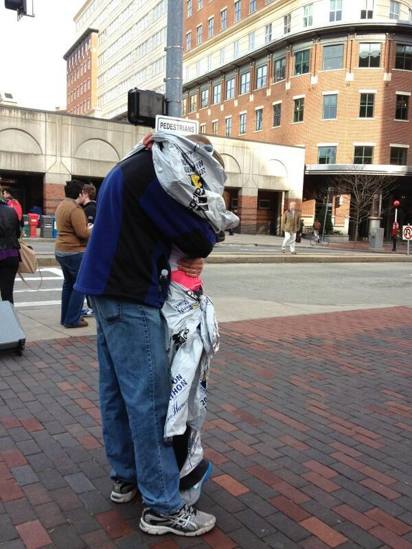 Atacul cu BOMBĂ din BOSTON. Povestea impresionantă a "super-oamenilor" care au ajutat sutele de răniţi 203812