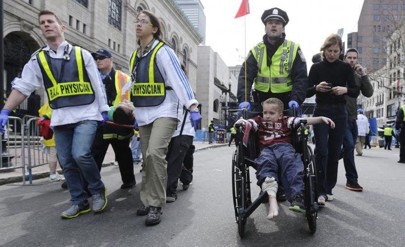 IMAGINI ŞOCANTE din Boston. Una dintre BOMBE, plasată într-o oală metalică. Autorităţile oferă recompensă pentru informaţii despre autorii atacului 203685