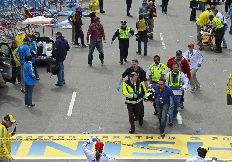 IMAGINI ŞOCANTE din Boston. Una dintre BOMBE, plasată într-o oală metalică. Autorităţile oferă recompensă pentru informaţii despre autorii atacului 203686