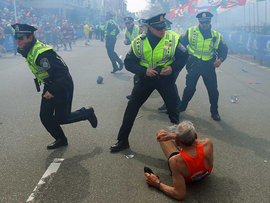 IMAGINI ŞOCANTE din Boston. Una dintre BOMBE, plasată într-o oală metalică. Autorităţile oferă recompensă pentru informaţii despre autorii atacului 203695