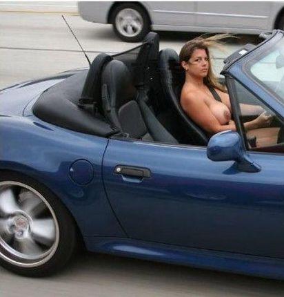 Poza asta a fost făcută de POLIŢIŞTI. În loc să se uite la drum, şoferii se holbau la ea 203731