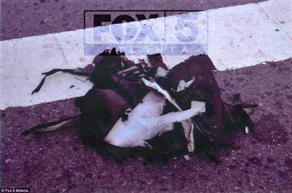 Imagini ULUITOARE de la Boston. Vezi foto cu BOMBA ÎNAINTE de a exploda  203930