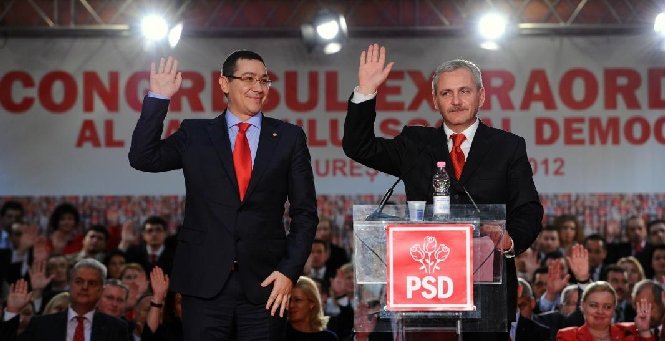 Social-democraţii îşi aleg noua conducere. Adrian Năstase participă la Congresul PSD