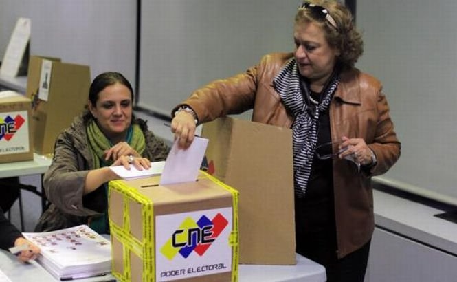 Venezuela verifică rezultatul alegerilor prezidenţiale