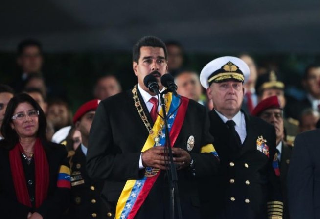 Nicolas Maduro a fost învestit preşedinte al Venezuelei