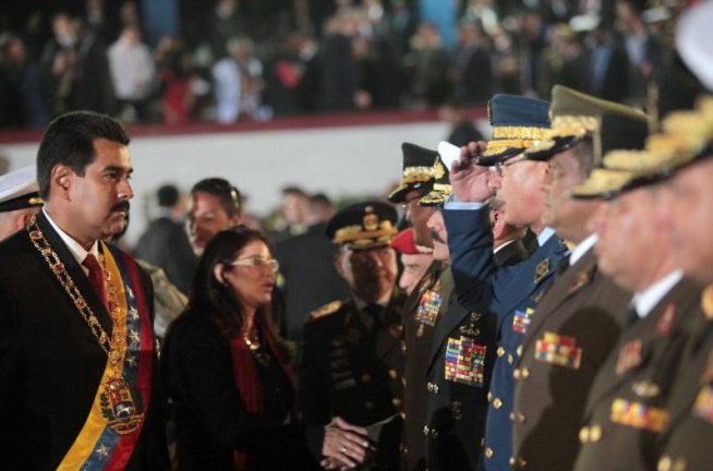Un bărbat s-a repezit la preşedintele Venezuelei, în timpul ceremoniei de învestitură