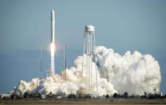 Racheta Antares a fost lansată cu succes către Staţia Spaţială Internaţională