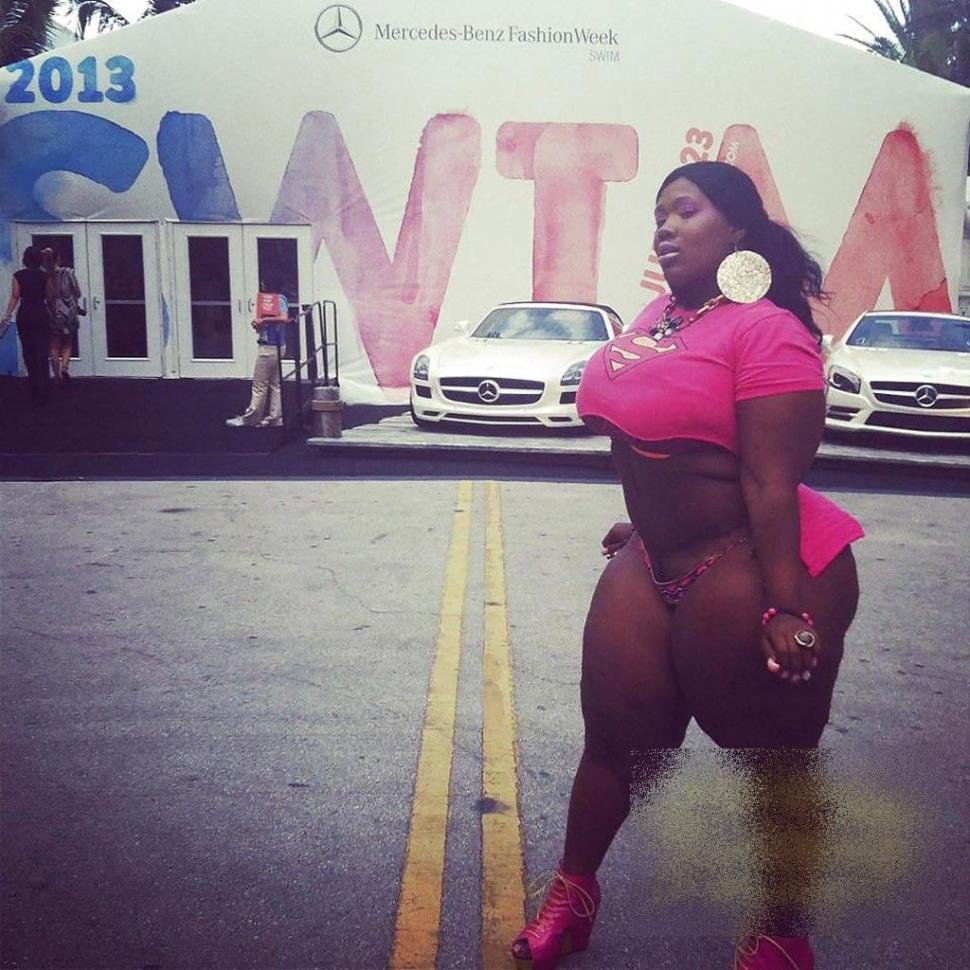 Numai în America vei vedea aşa ceva. Cum şi-a făcut apariţia la un show de modă. "Ţi se face rău instantaneu" 204784