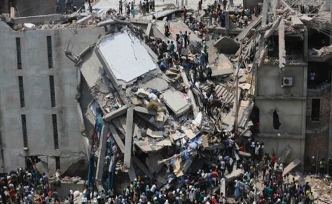 Bangladesh: Peste 100 de morți după prăbușirea unei clădiri de 8 etaje 