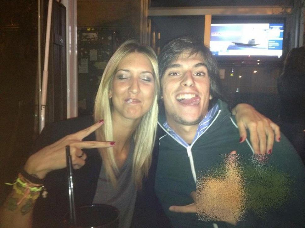 Această fată frumoasă a MURIT după ce a făcut un lucru extrem de popular printre tineri. Înainte, postase pe Facebook poza asta 205214