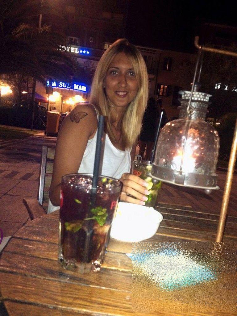 Această fată frumoasă a MURIT după ce a făcut un lucru extrem de popular printre tineri. Înainte, postase pe Facebook poza asta 205219