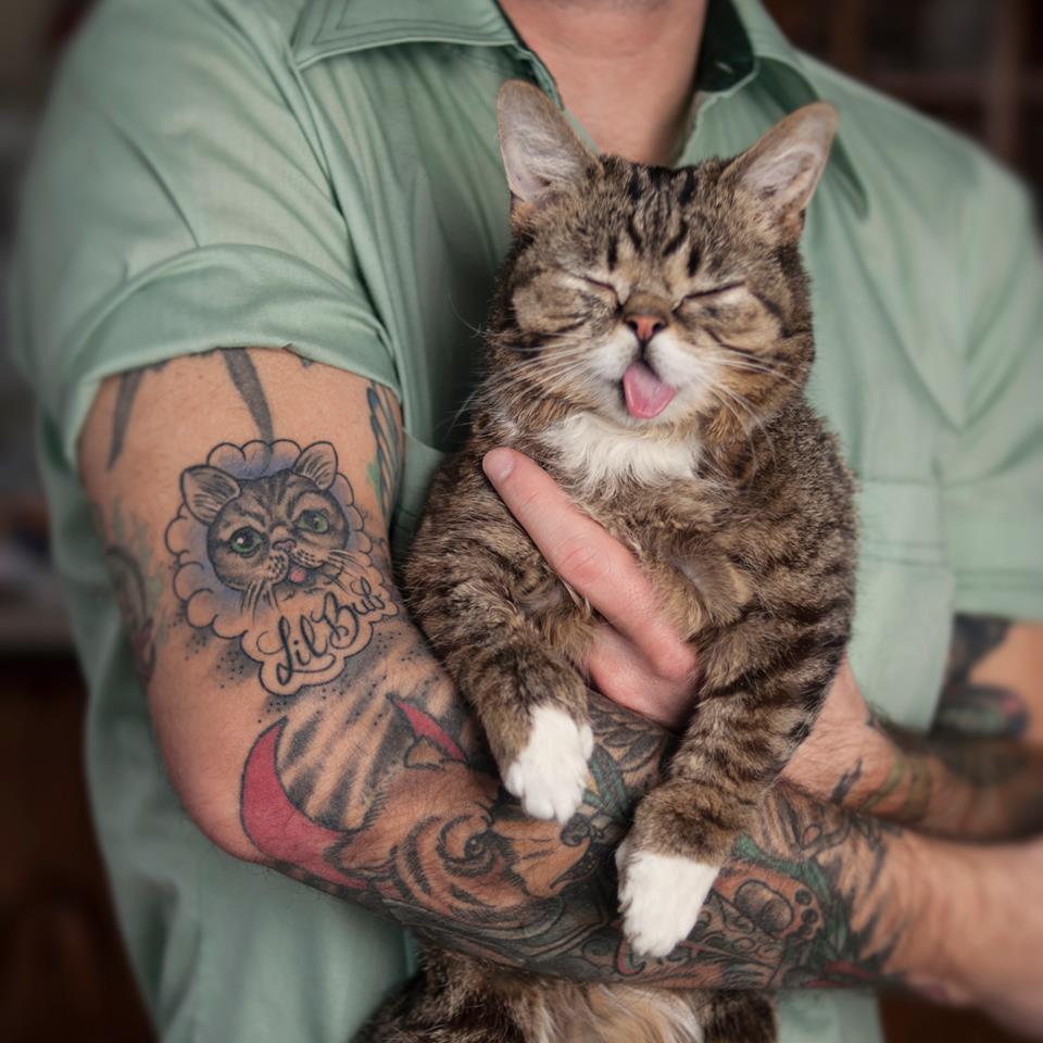 Ea este noua senzaţie a internetului. Până şi Robert De Niro a ţinut morţiş să fie fotografiat cu ea 205237