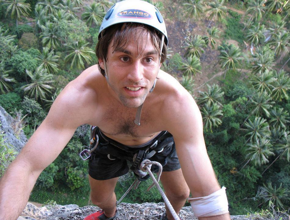 Este primul nevăzător din lume care a cucerit Everestul. Şi-a pierdut vederea, dar a câştigat ambiţia de a ajunge pe cel mai înalt munte 205490