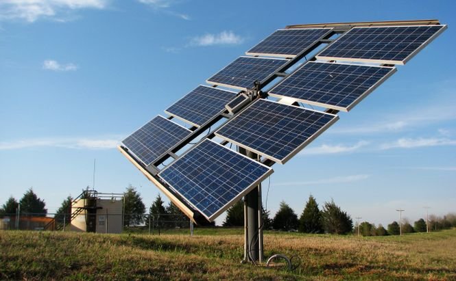 Panourile solare pe terenurile agricole ar putea fi interzise