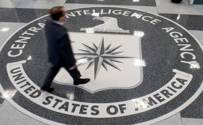 The New York Times: CIA &quot;l-a cumpărat&quot; cu milioane de dolari pe liderul Afganistanului 