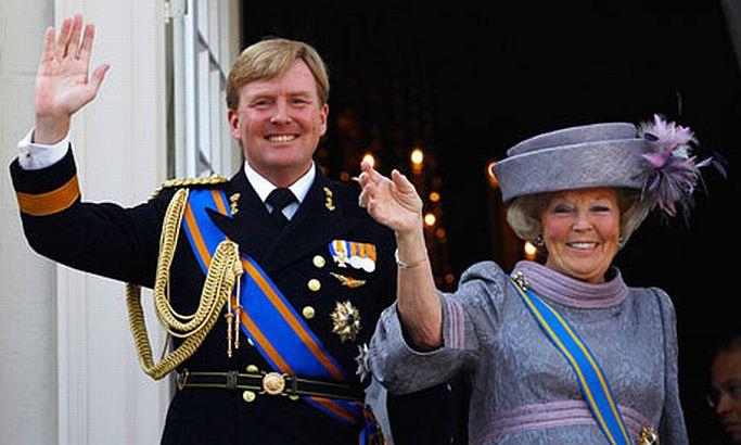 Prinţul Willem-Alexander al Olandei a devenit REGE, după abdicarea mamei sale 206030