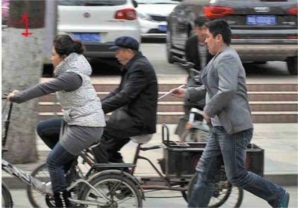 Ce i s-a întâmplat acestei tinere care mergea pe bicicletă. Când a ajuns acasă nu i-a venit să creadă 206173